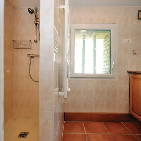 Hébergement de vacances 3 Bedroom Lovely In *